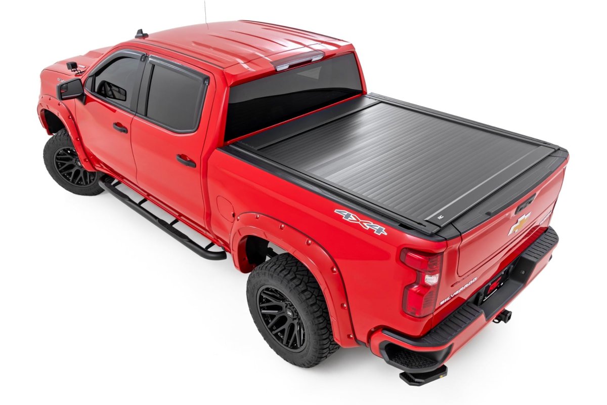Chevrolet Silverado 1500 Manual Retractable Bed Cover - Rough Country - Matte Black - '19-'26